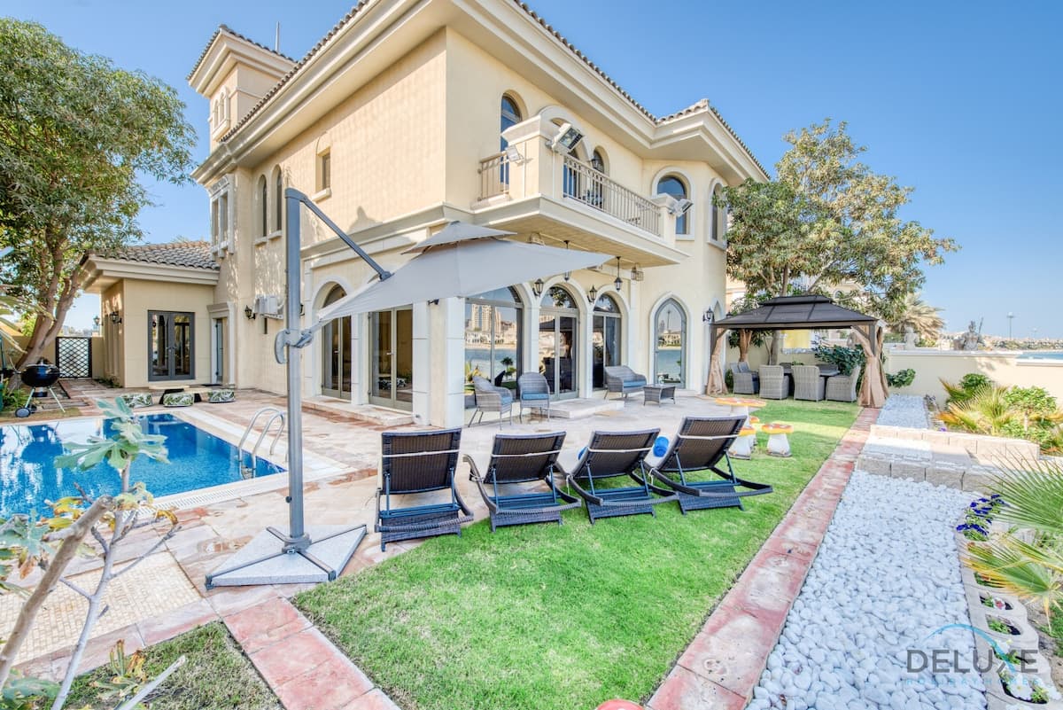 Resort-like Stay Beachfront & Skyline Views w/Pool - 3